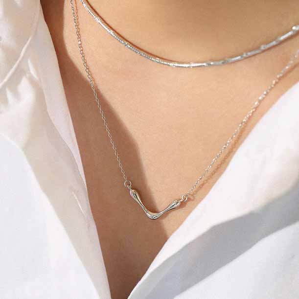 Fashion Letter V Shape 925 Sterling Silver Necklace