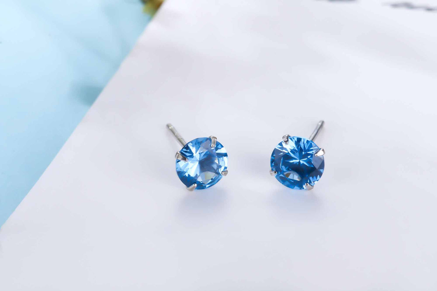 Simple CZ White 925 Sterling Silver Round Studs Earrings